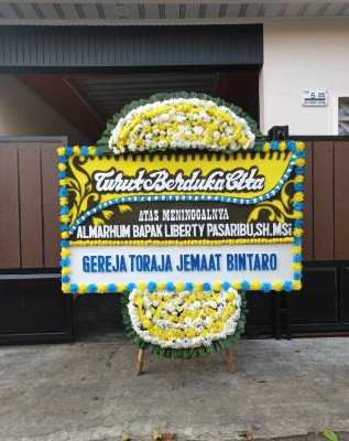Papan Bunga Duka di Lawangirung